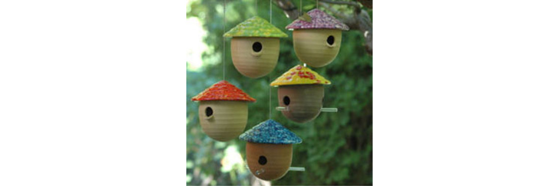Ways To Designing And Building Your Own Bird House